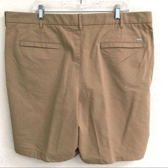 Izod flat front tan shorts 40* - Picture 2 of 7